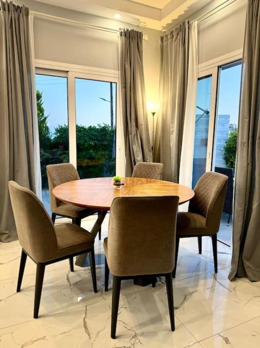 Apartment Valendra *