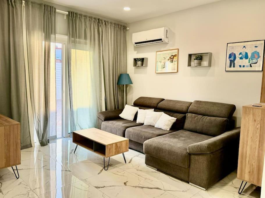 Apartment Valendra *
